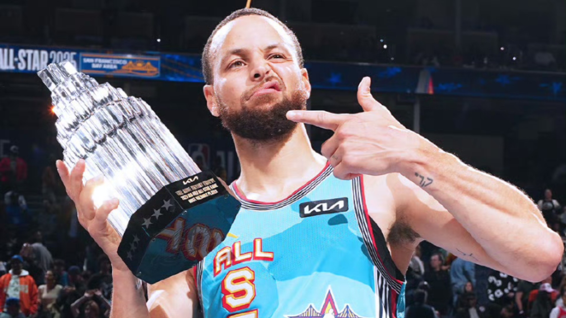 篮球明星荣膺MVP，赛季表现出众的简单介绍