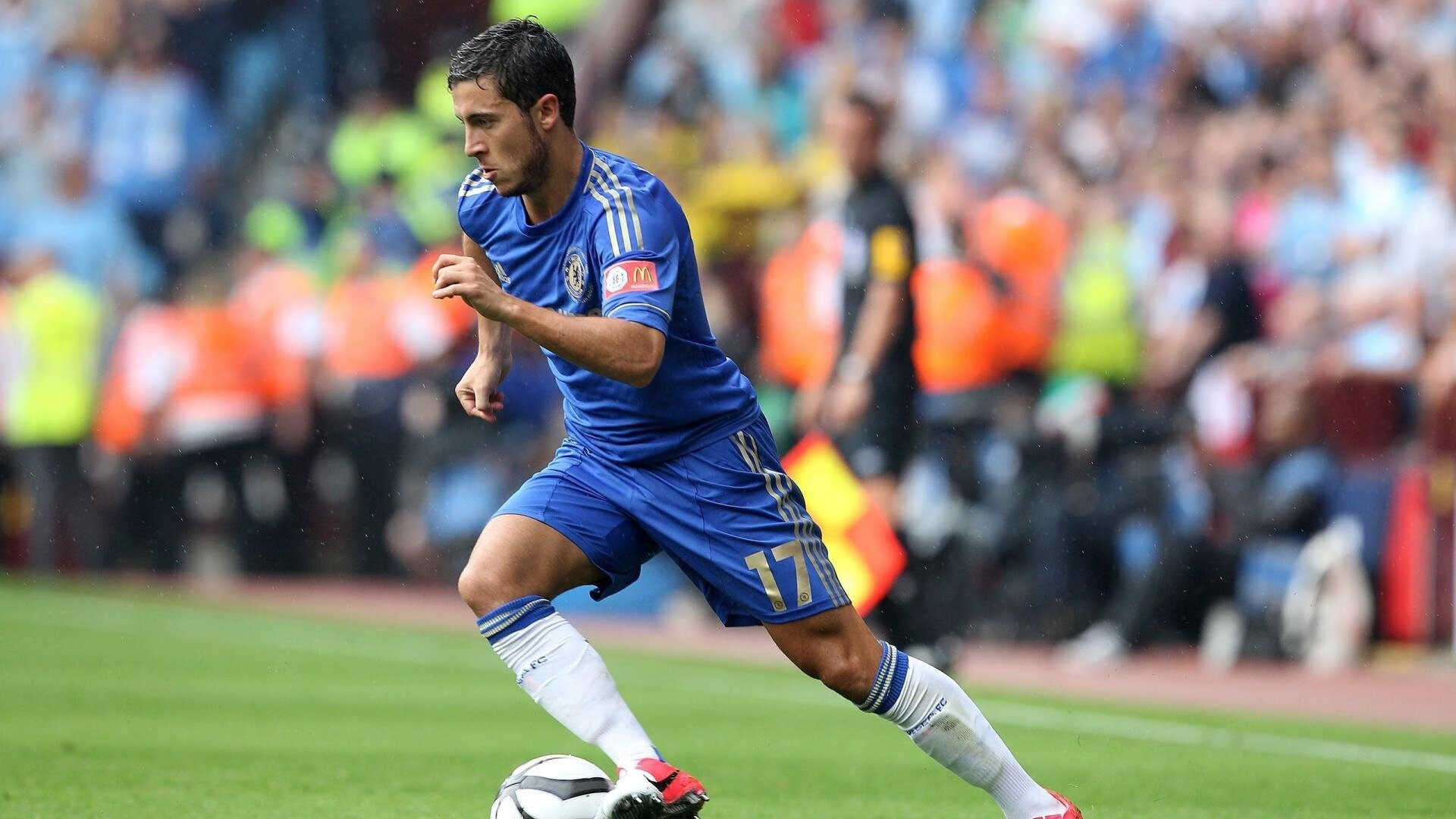 费德勒爆冷击败巴黎圣日耳曼，回归赛场引爆全场！